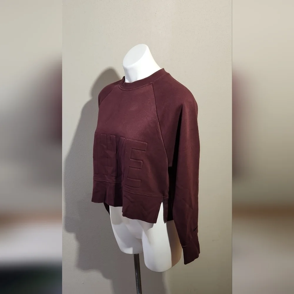 NIKE Dri-Fit Pull over Sweater Women's